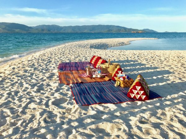 Sunset Romantic Private VIP Speedboat Honeymoon Package
