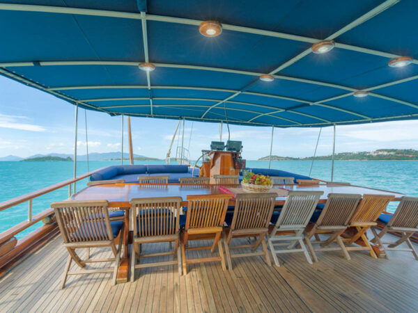 Luxury Yacht Islands Surrounding Koh Samui - Image 6