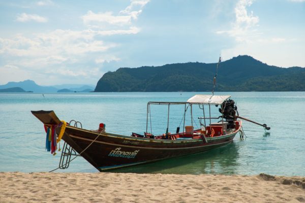 Island Hopping VIP Private Speedboat Tour - Image 12