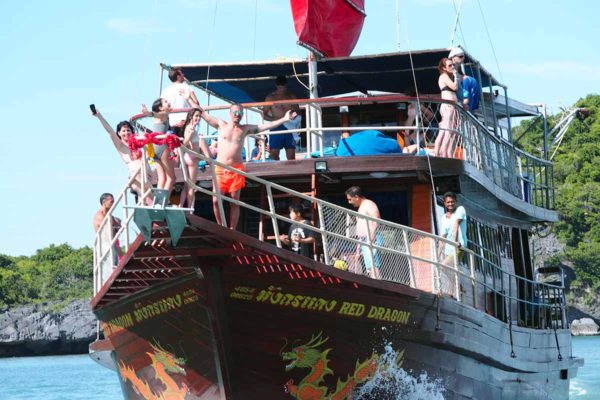 Island Hopping Snorkelling Private Charter Red Yacht