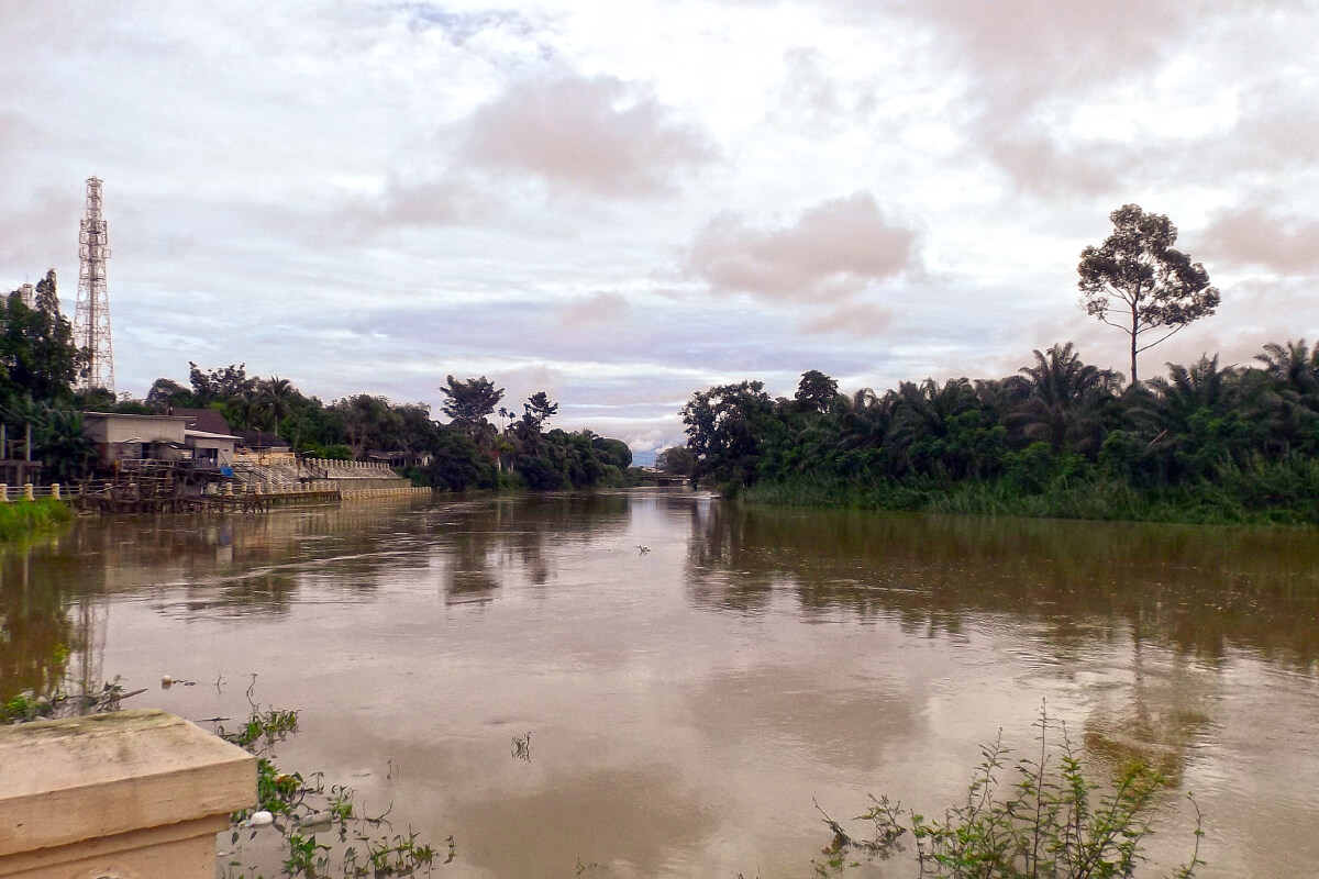 Phra Saeng Village, Surat Thani, Tapee River