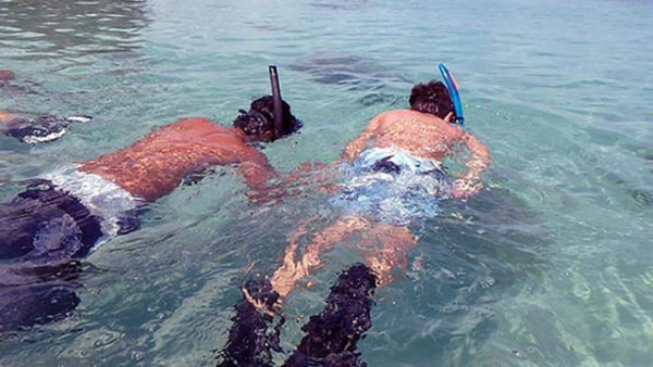 Koh Rap and Koh Taen Snorkeling Yacht Tour - Image 19