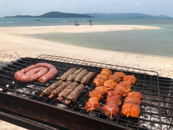 Pig Island and Koh Rap Private Speedboat Tour - Image 6