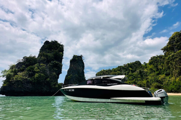 Private Luxury Speedboat Charter Phuket - Image 16