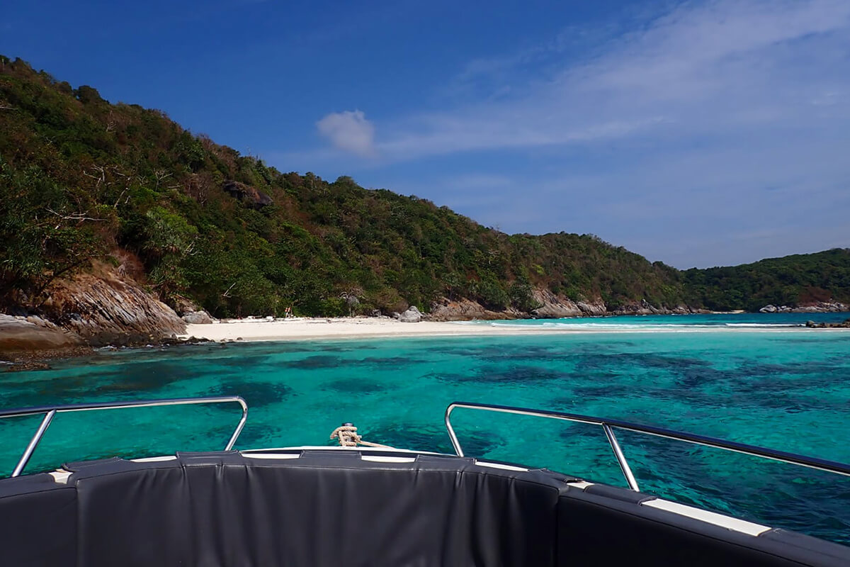 Racha Noi Bay, Thailand