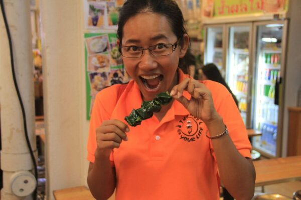 Insider Chiang Mai Vespa Tour - Image 9