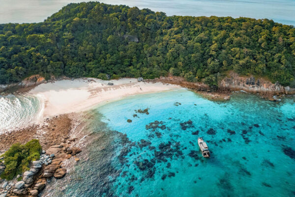 Phuket First-Class Private Yacht - Image 6