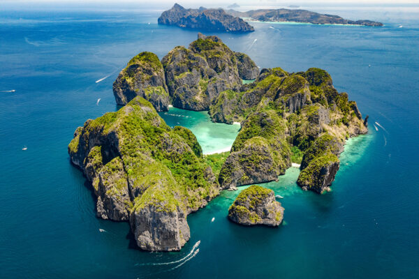 Phuket First-Class Private Yacht - Image 17