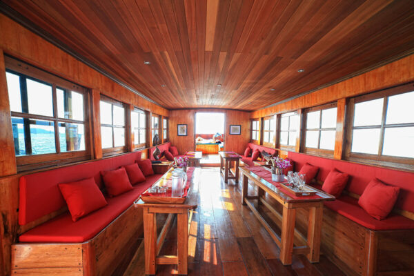 Private Charter Junk Yacht - Image 5