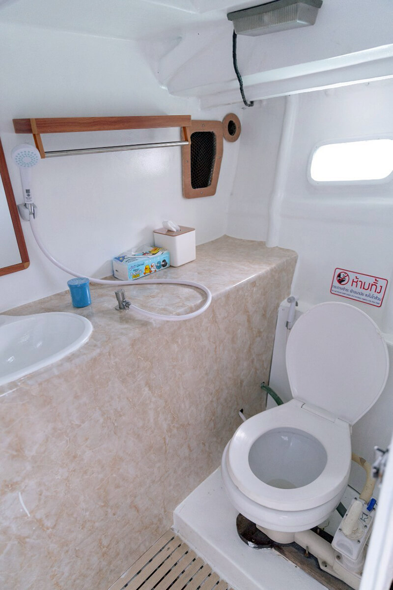 Private Yacht Charter - Image 12