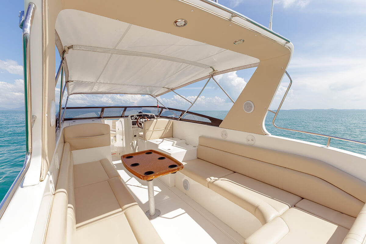 Luxury Private Twin-Engine Speedboat - Image 6