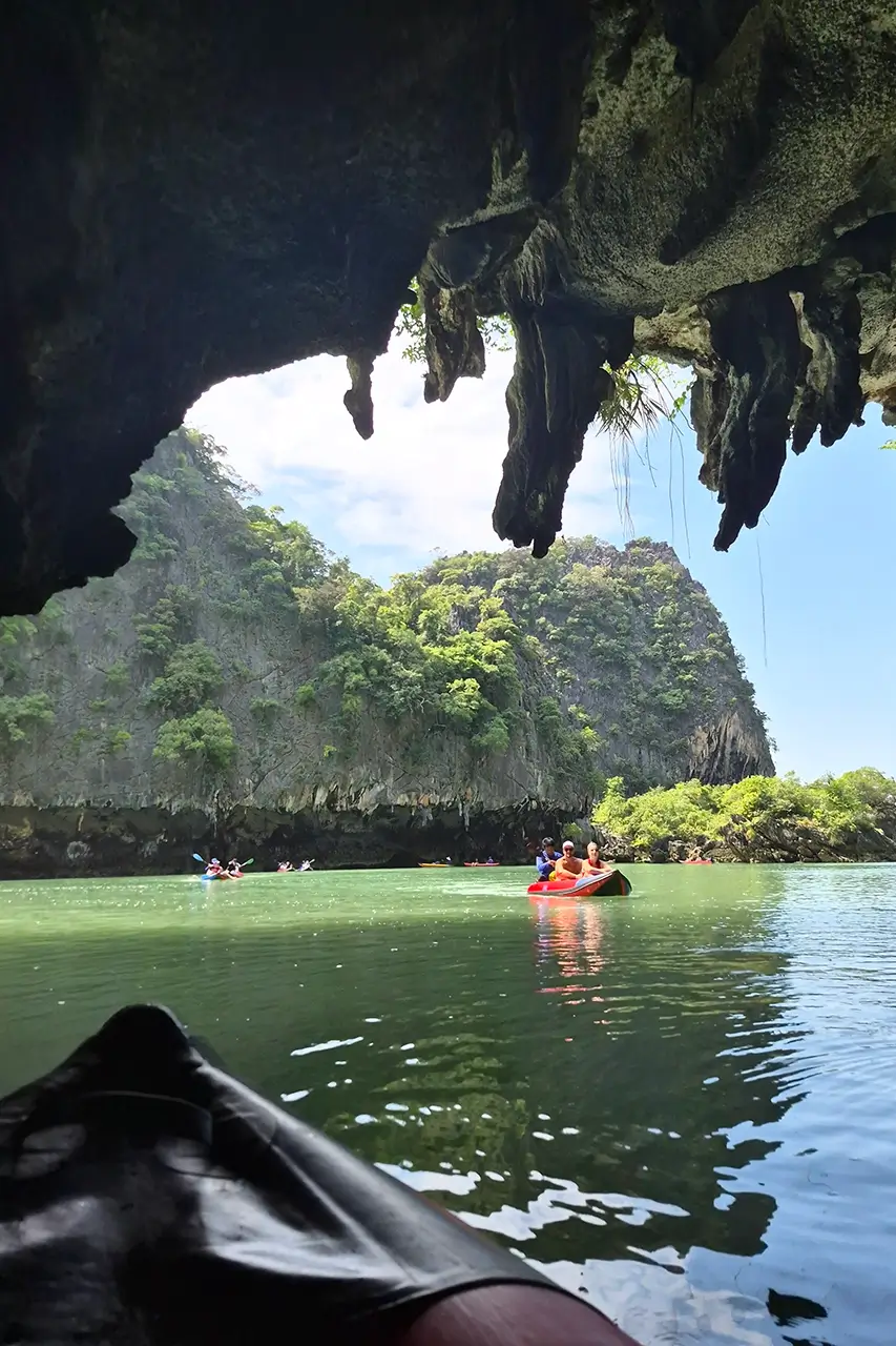 VIP Hidden James Bond and Hong Island Speedboat Tour - Image 11