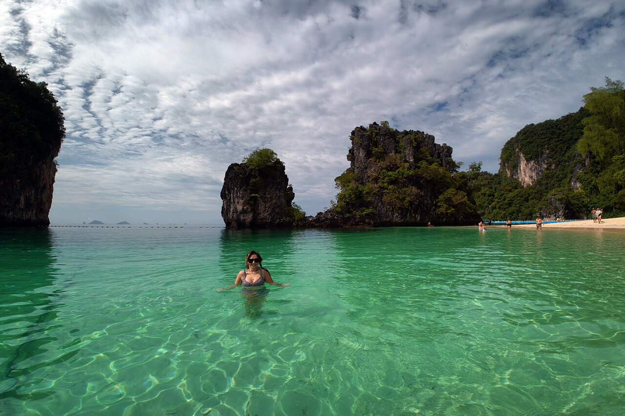 VIP Hidden James Bond and Hong Island Speedboat Tour